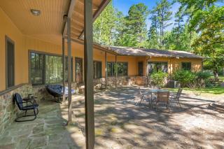 Shangri-La ! A Serene Retreat - Direct access to Trails just 7 miles drive !! - 8