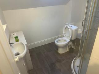 Central 4Bedroom Walsall Villa - Free WiFi & Parking - Walsall - 4