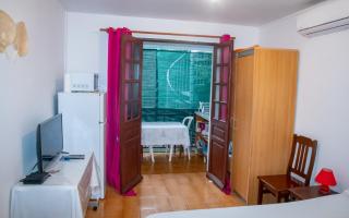 Studio privé climatisé en bas de villa - 3