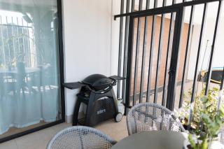 Stay by the sea in a luxe retreat - Kingston Park - 7