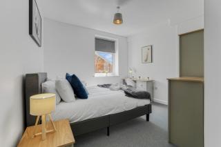 Urban Retreat - Simply Refined - Northampton - 3