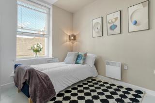 Urban Retreat - Simply Refined - Northampton - 5