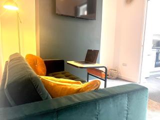 Renfrew House - 2bed 2bath - 5 mins from Royal Liverpool hospital - Liverpool - 6