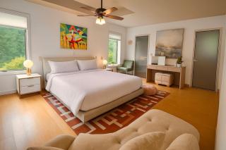 BlossomGlow Residence - 9