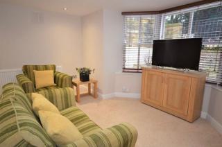 1 Bedroom Garden Basement Apartment - Sheffield - 1
