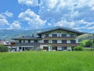 Alpenzeit Zillertal Apartments - Zell am Ziller - 0