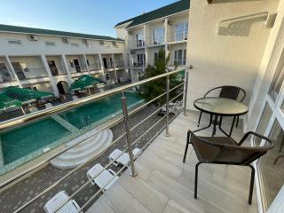 OSTRIV Hotel - 4