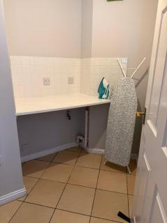 Chafford Hundred's Premier 2-Bedroom Apartment - North Stifford - 8