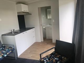 crash pad but homely - Hamilton - 0