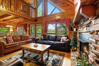 Cozy Cabin with Hot Tub, Game Room, and Pool Table - Pigeon Forge - 4