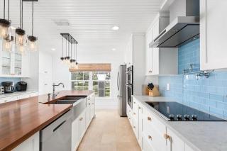 Beach House with Hot Tub & Fire Pit at Vilano Beach - 7