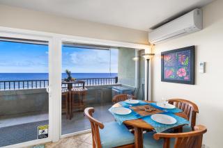 Banyan Tree 301: Oceanfront 2/2 Remodeled with AC - 3