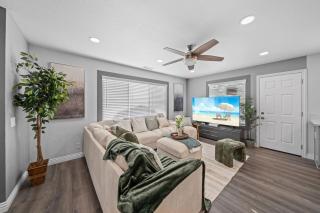 Entire Private 4BR-3Bth, King Bed, Gated Yard, Parking, Ranch, Available Now - 0