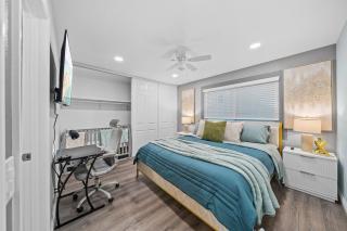 Entire Private Home with 4 Bedrooms 3 Bathrooms, King Bed, Gated Yard, Parking, Ranch, Available Now - 5