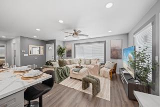 Entire Private 4BR-3Bth, King Bed, Gated Yard, Parking, Ranch, Available Now - 8