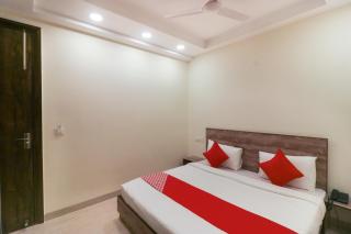 Hotel O Comfort Residency Near Artemis Hospital - 0