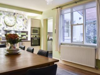 Celebration Cottage - Whitby - 2