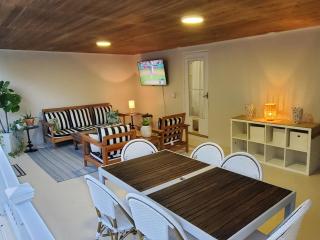 Beach Breeze House - 9