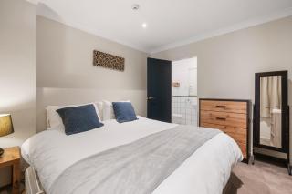 Spacious, 2 Bed, 2 Bath Central City Retreat - Wellington - 3