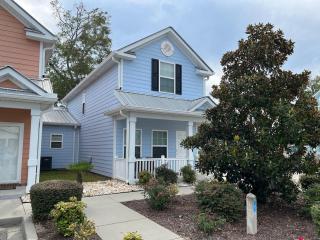 Cheerful 3-br cottage with pool, 2 blocks to beach, free parking - Myrtle Beach - 9