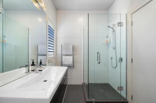Arrowtown Home near Golf, Biking & Walking Trails - - 6