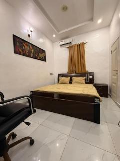 Beautifully furnished 4 Bedroom Duplex - Lekki - 9