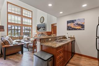 1404 - Two Bedroom Standard Eagle Springs West condo - Solitude - 4