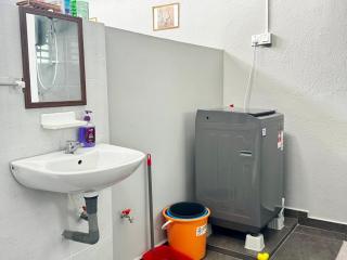 i Homes 19 at Ipoh Town 3R2B 9pax - 5