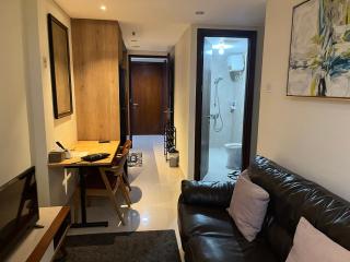 Flysleep Apartemen Pollux Habibie Batam 1BR Sea View n City - 5