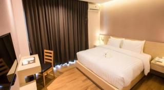 L Hotel - 4