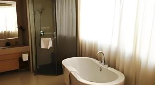 Chengdu Yinsheng International Hotel - 8
