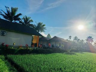 Bale Tetebatu - Tetebatu - 6