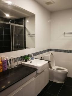Bright & Stylish 2BR Apt Near Nimman #B604 - 1