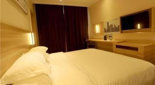 City Comfort Inn Huizhou Huiyang High-speed Railway Station - Huizhou - 1