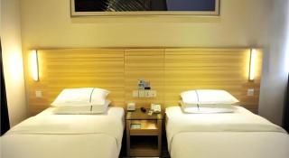 City Comfort Inn Jingmen Zhongjian Jinxiang Square - 1