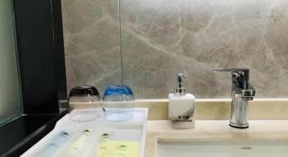 Green Tree Inn Express Jiangsu Taizhou Xinghua RT-Mart - 1