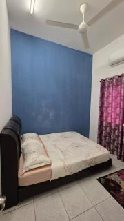 Deena Homestay - 4BR with 4 Airconds - 8