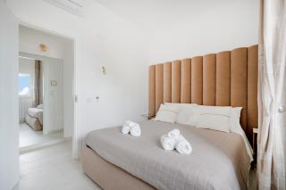 Terra | 2-Bedroom with Shared Kitchen & Balcony – Seafront Location - 1