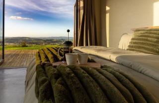 Off-Grid Luxury - Soak In The View! - 8