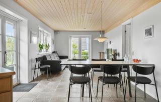 Amazing Home In Spøttrup - 5
