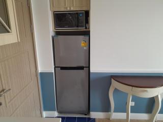 Luxury apartment with a big pool - 1