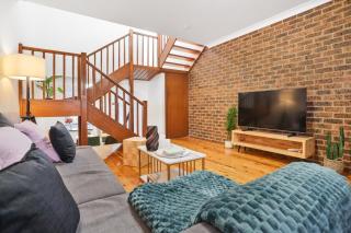 2-Bedroom House-Near city center Good for 6 Guests - 0