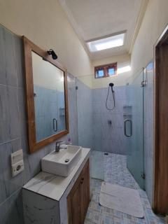 Kirra's Beach House - Pulukan - 5