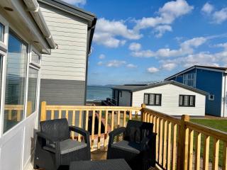 Beach Cottage 33, Just a Short Stroll to the Beach - Westward Ho - 7