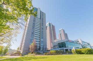 Comfort & Views over Riga Apartment near Airport and City Center - Riga - 0