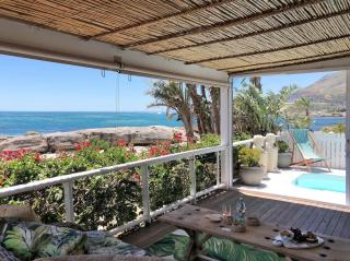 Beachfront Bungalow with Private Pool in Camps Bay - 6