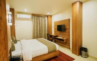 Hotel Emerald - Bhopal - 3