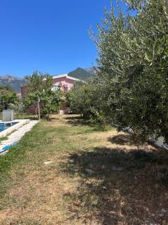 Villa Alidah Avkoppling med utsikt, pool och fruktträd - Bar - 7