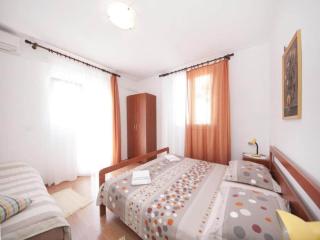 Apartments Mira -One Bedroom Apartment with Terrace and Sea View A1 - Splitska - 9