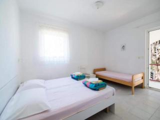 Apartments Boguvila - Two-Bedroom Family Apartment with Terrace A2 - ST - Supetar - 1